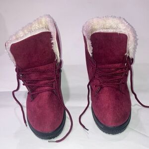 Cozy Women's Maroon Winter Boots